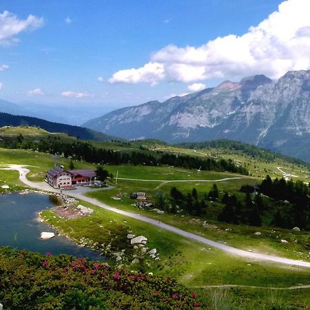Rifugio Viviani Pradalago Hotel Madonna di Campiglio Ngoại thất bức ảnh