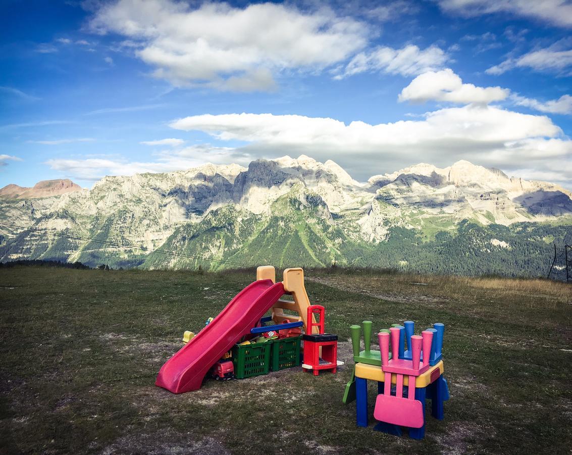 Rifugio Viviani Pradalago Hotel Madonna di Campiglio Ngoại thất bức ảnh